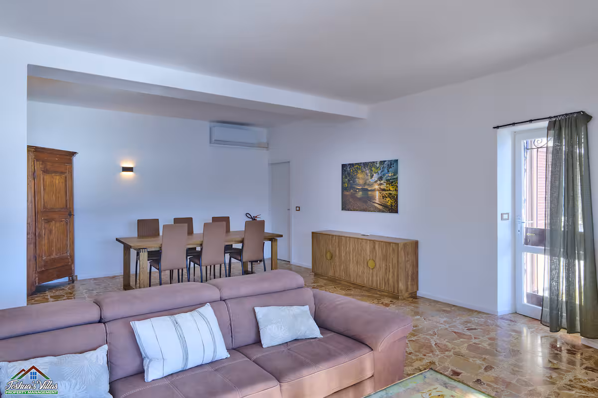 Villa Vittoria · Living Room 4